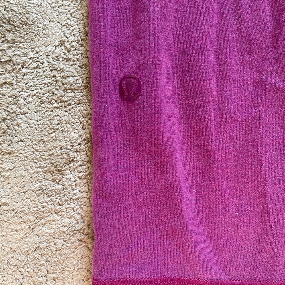 Pink cotton Lululemon leggings! - Picture 2 of 3